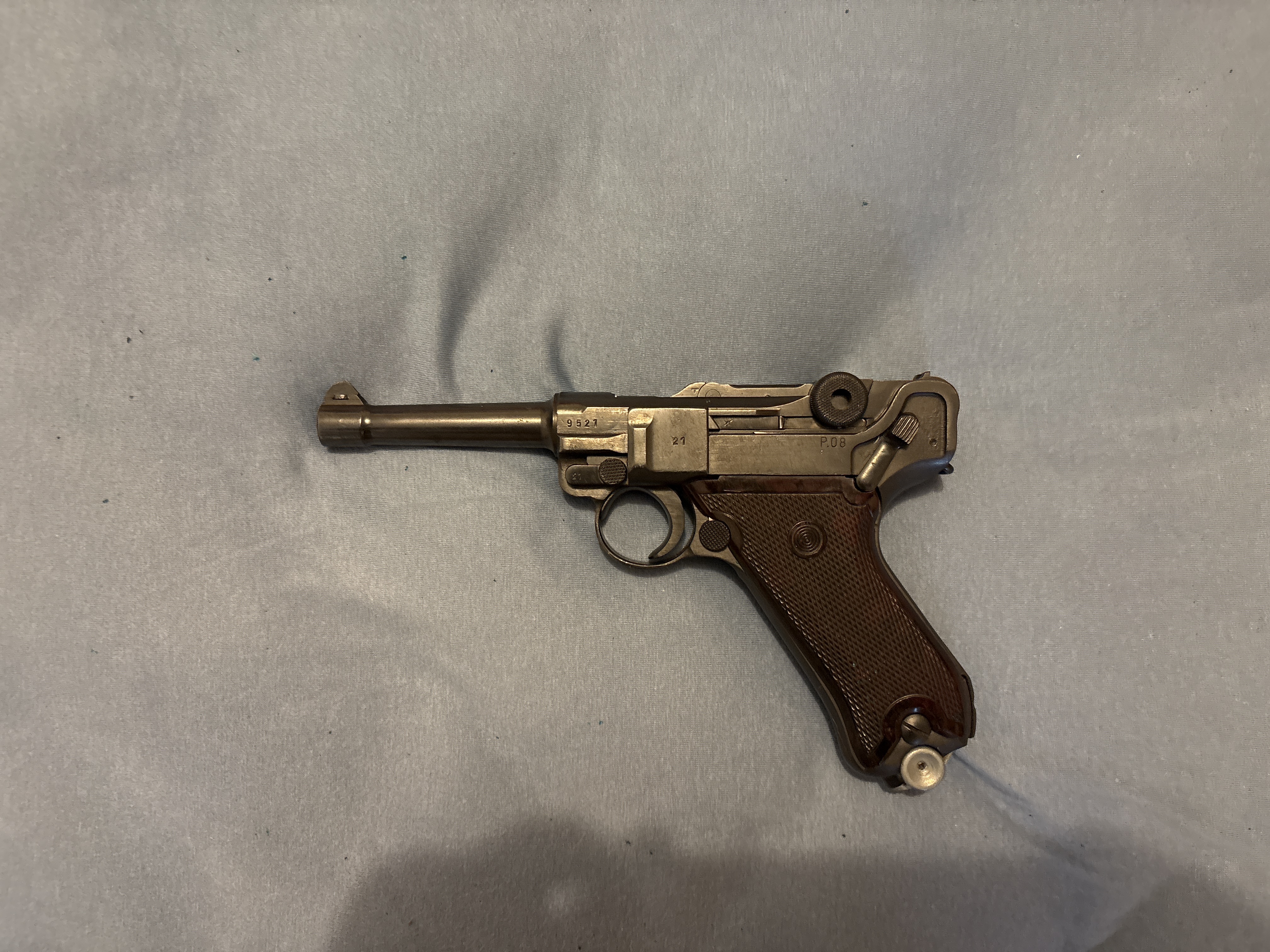 Luger P08 BYF 42 n°9521 - Mauser Oberndorf — pistolen kaufen Schweiz